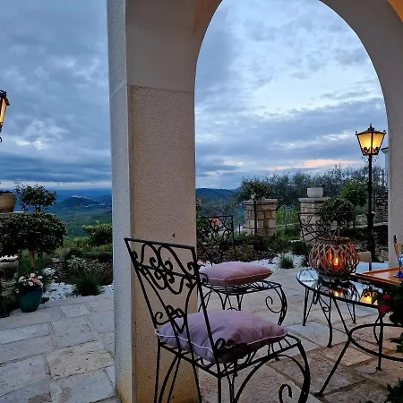 Apartment Cristina With Stunning View *